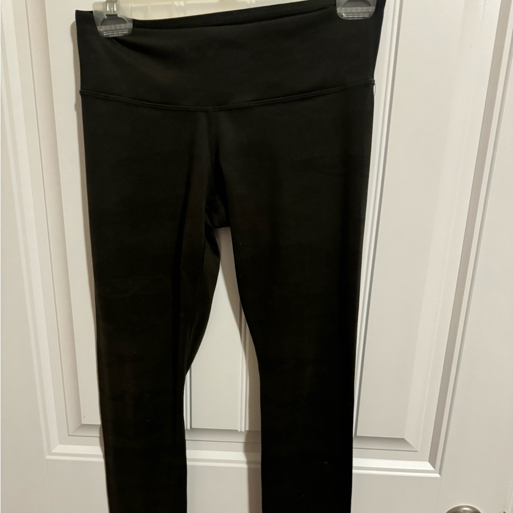 Lululemon Dark Green Army pattern Leggings - Small